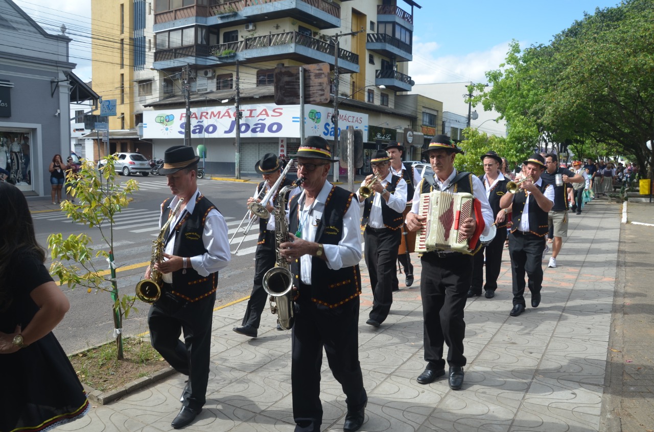 Pré-Kerb movimentou a Rua Coberta da Praça em Parobé