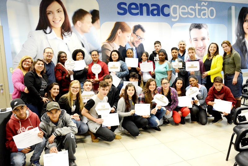 Capacitar para Incluir forma três turmas dos cursos de Informática e Empregada Doméstica