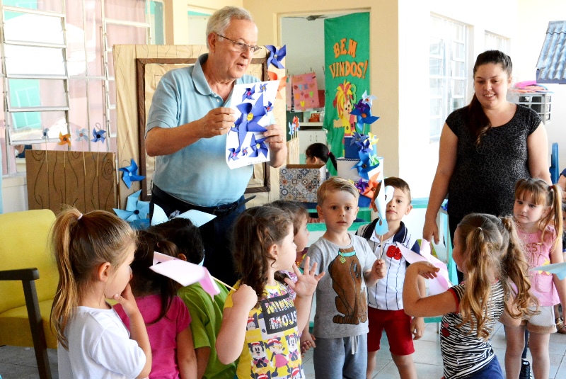 Sarau com Mingau homenageou o escritor Dilan Camargo