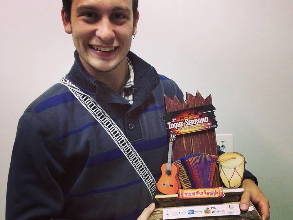 Músico taquarense conquista prêmio de Instrumentista Revelação