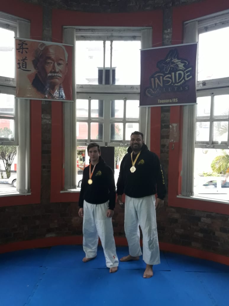 Atletas de Taquara conseguem medalhas de ouro em competição de judô