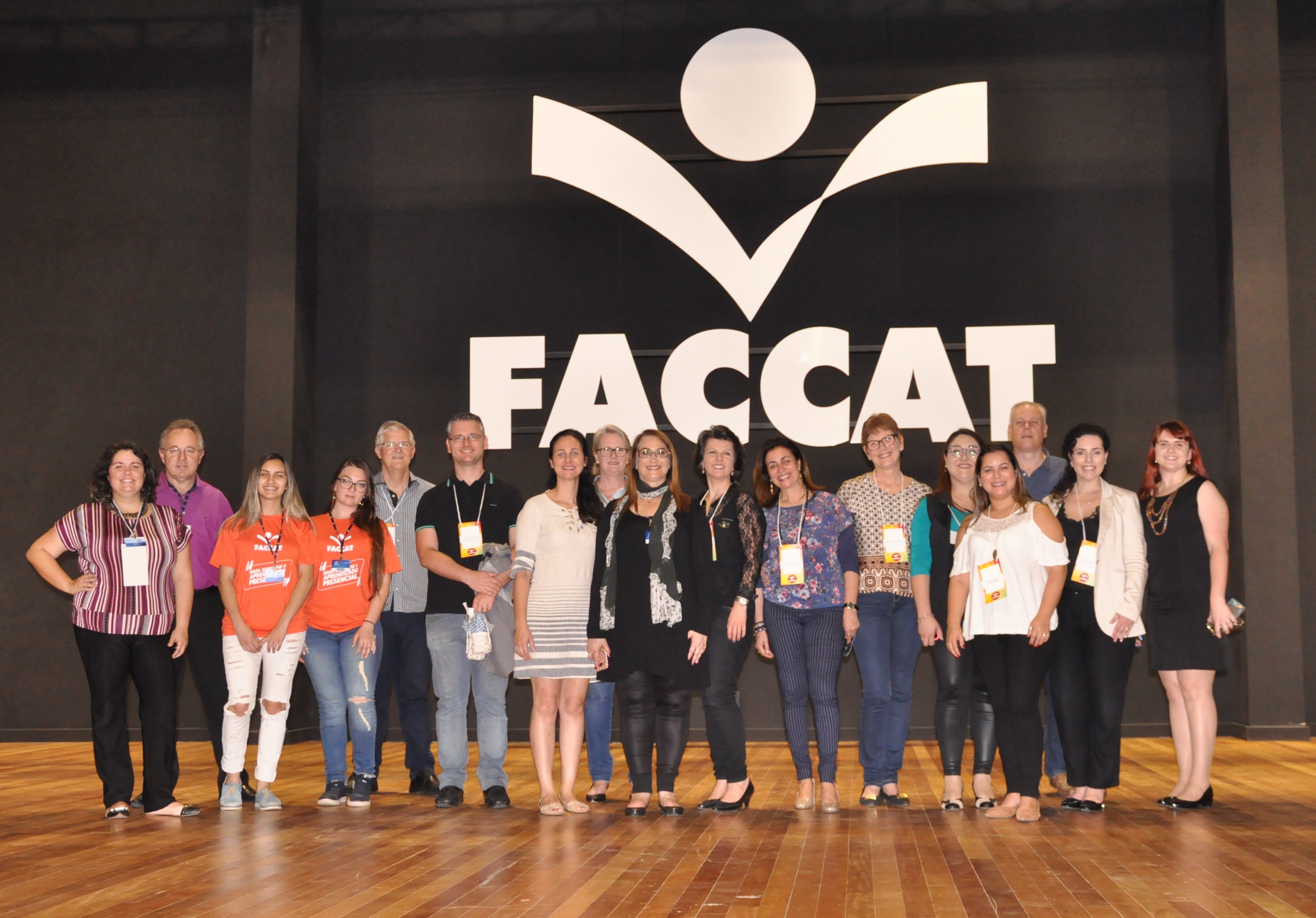 Encontro na Faccat debateu qualificação de ouvidores