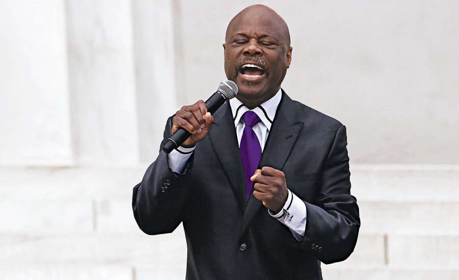 Cantor que se apresentou para presidentes americanos é atração no aniversário do IACS