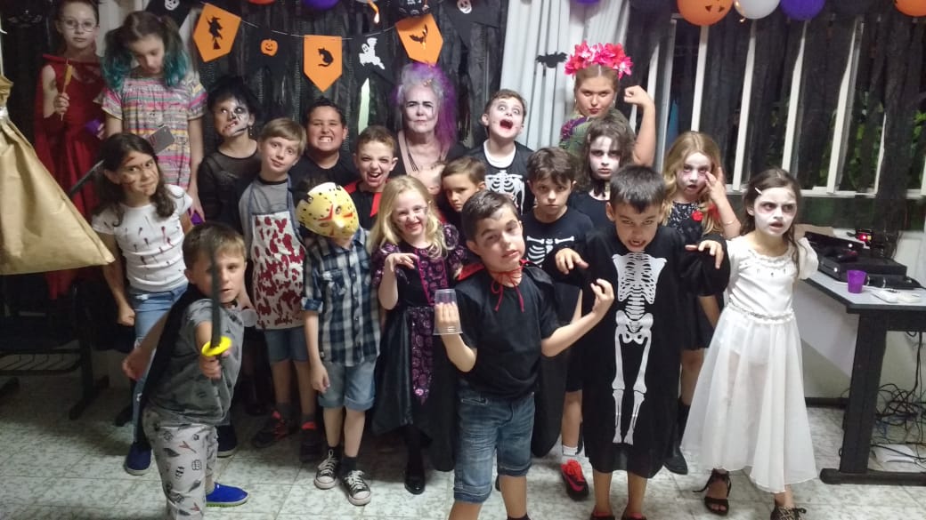 Doces ou travessuras: Bluebird promoveu sua tradicional festa de Halloween