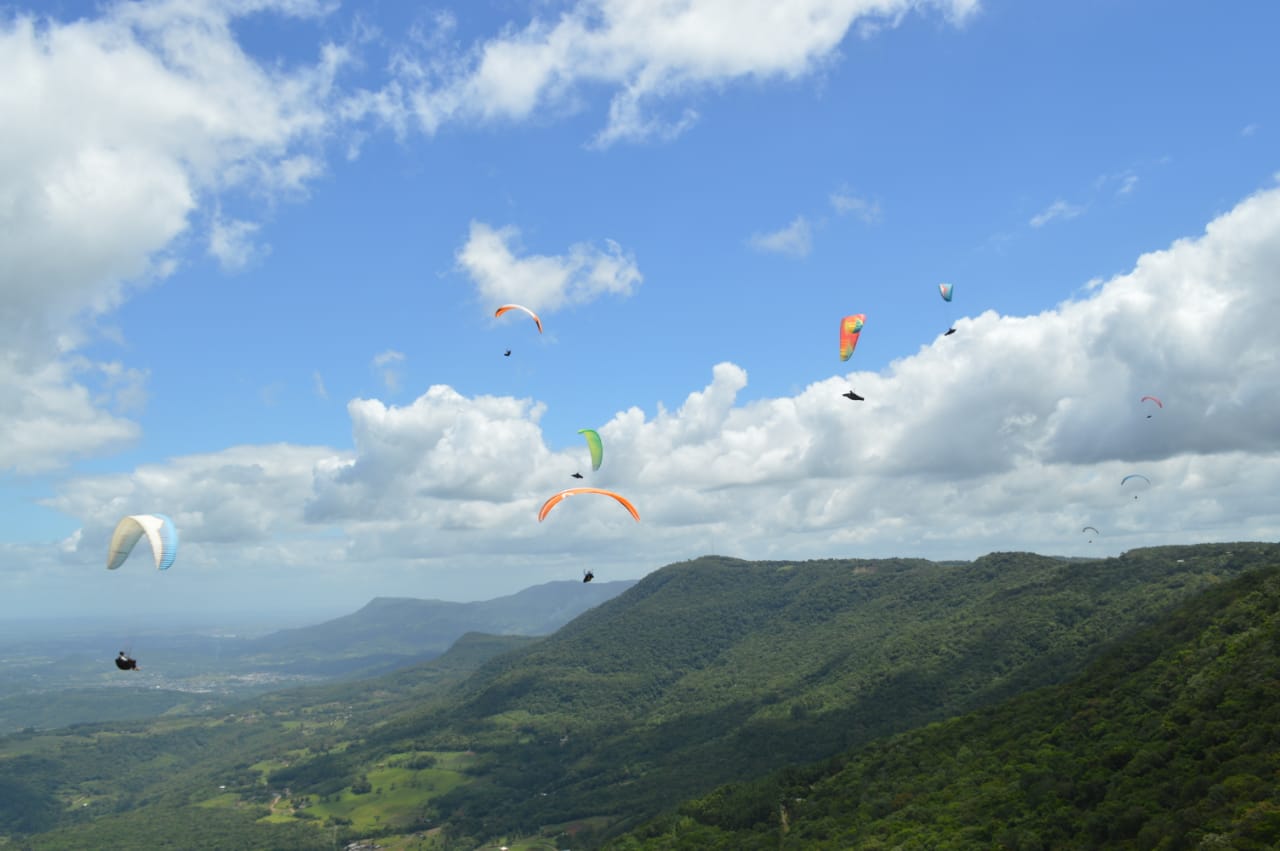 Igrejinha receberá atletas de quatro países no Campeonato Brasileiro de Parapente