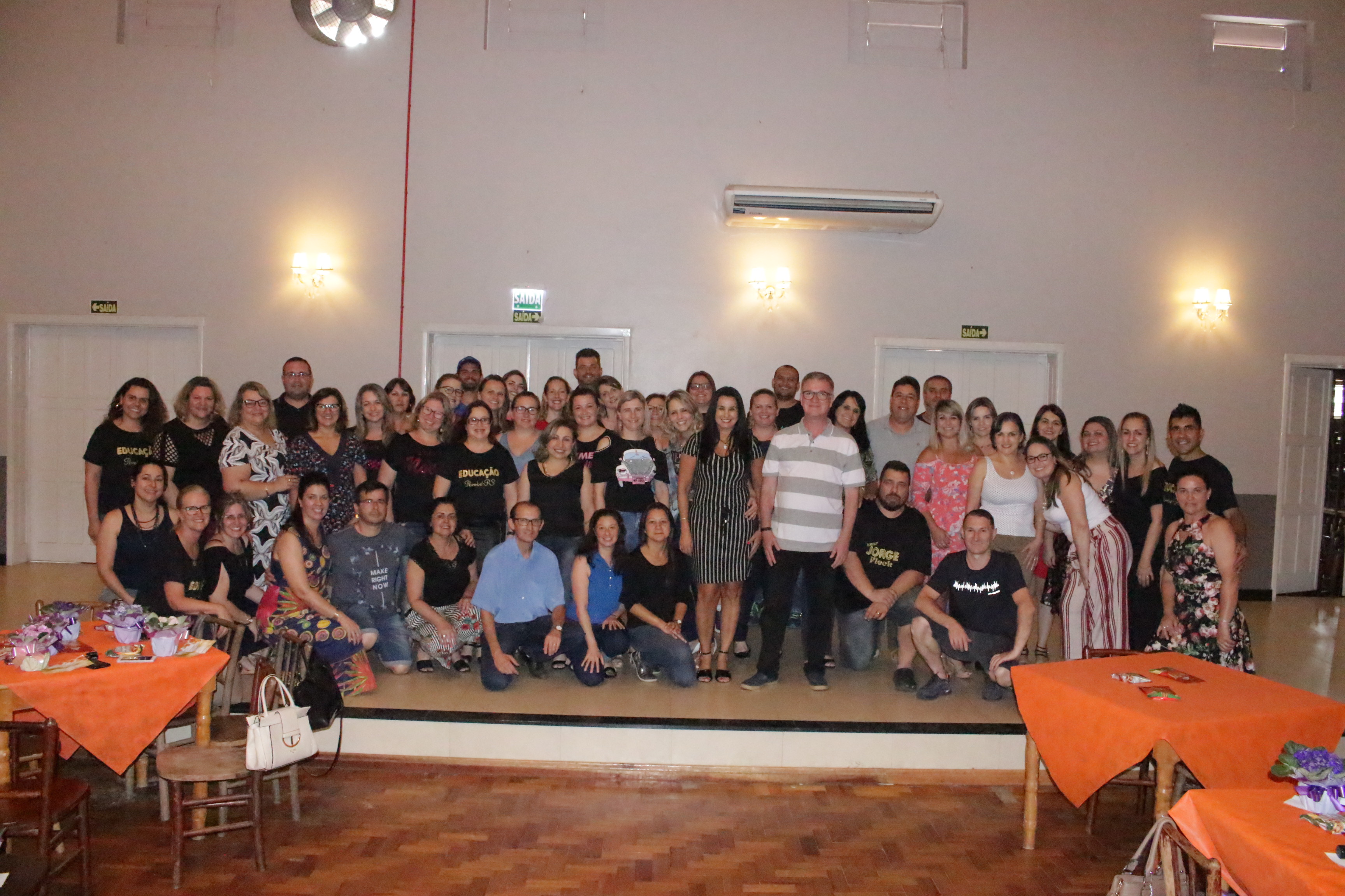 Diretores de escolas recebem homenagem em Parobé