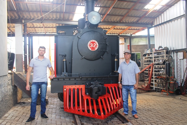 Após passar um ano em revitalização, locomotiva deixa Taquara para voltar a Canela