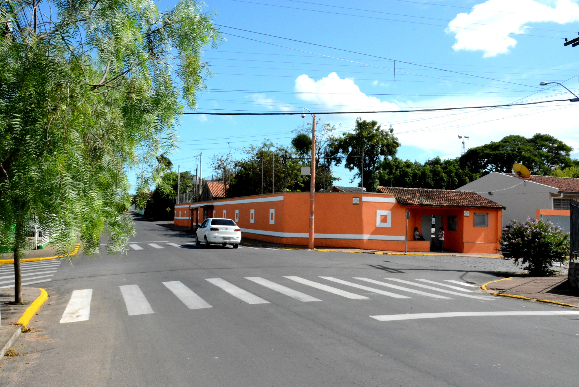 Taquara revitaliza sinalização de trânsito em frente às escolas