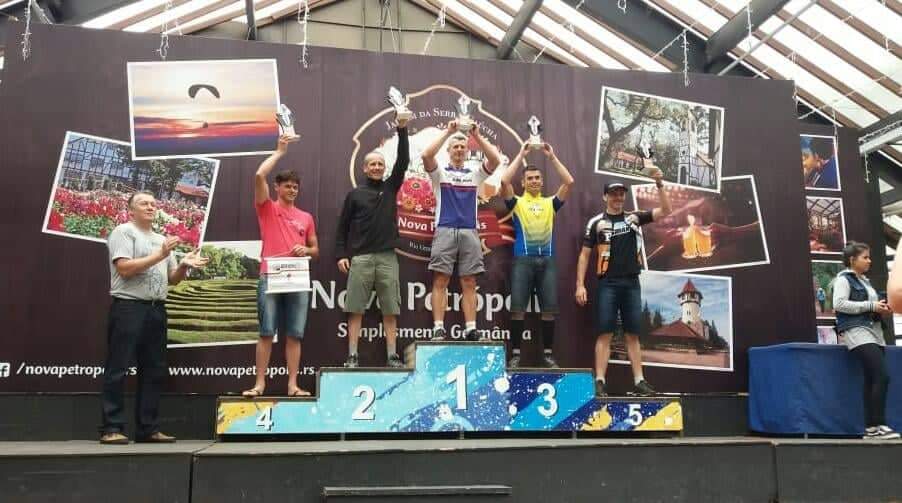 Atletas da ATAC se destacam em provas estaduais de Mountain Bike