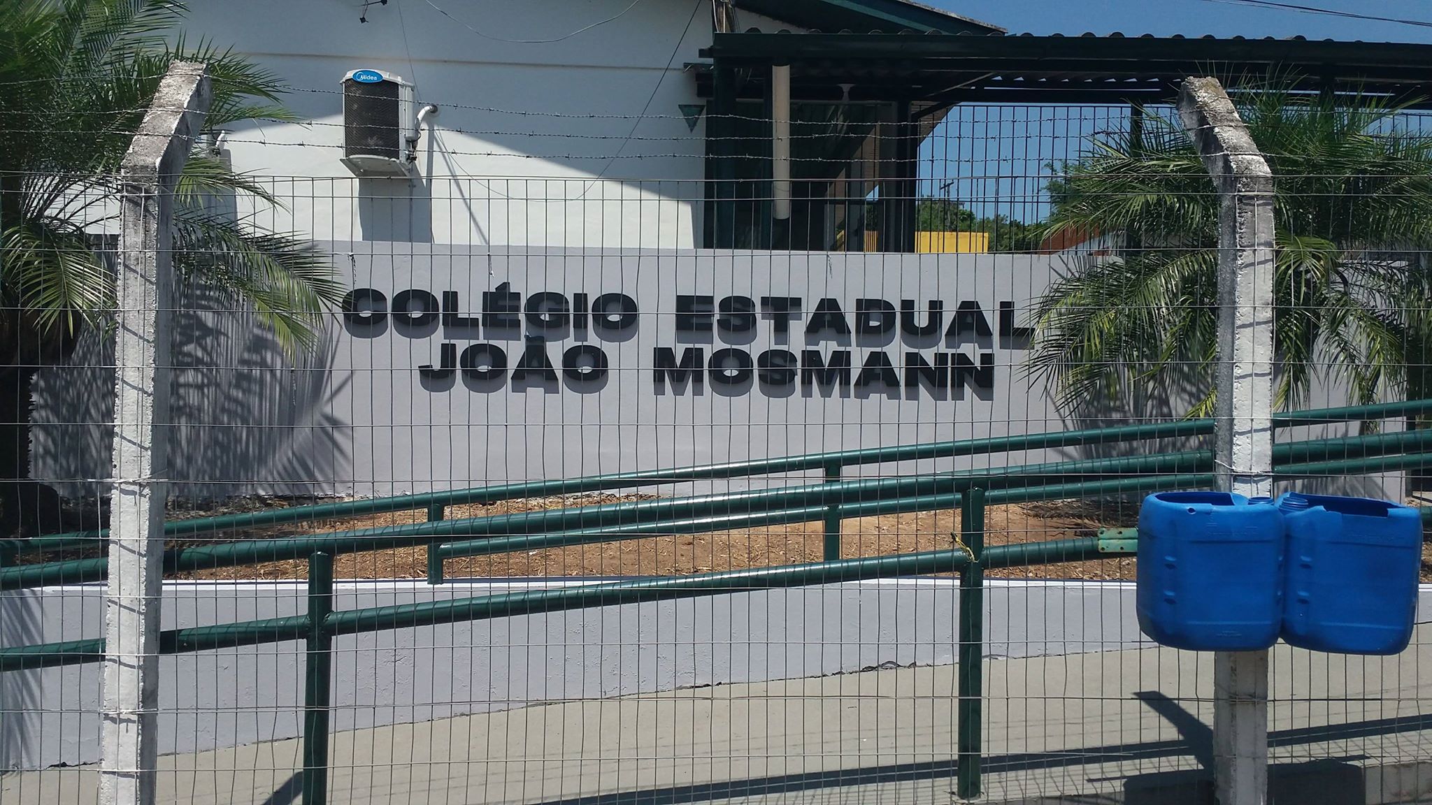 Diretor esclarece que melhorias no Colégio João Mossmann foram feitas com verba do CPM