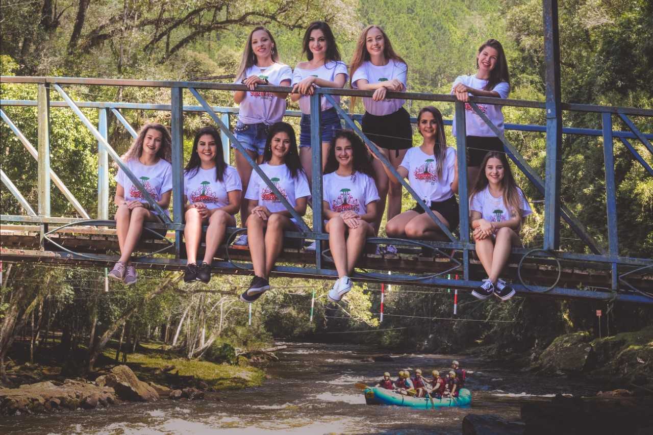 Três Coroas escolhe soberanas de sua festa de aniversário