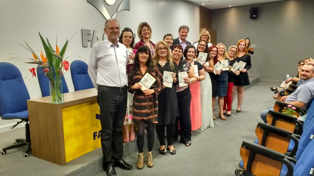 Coletânea “Vozes Femininas do Paranhana” é lançada na Faccat