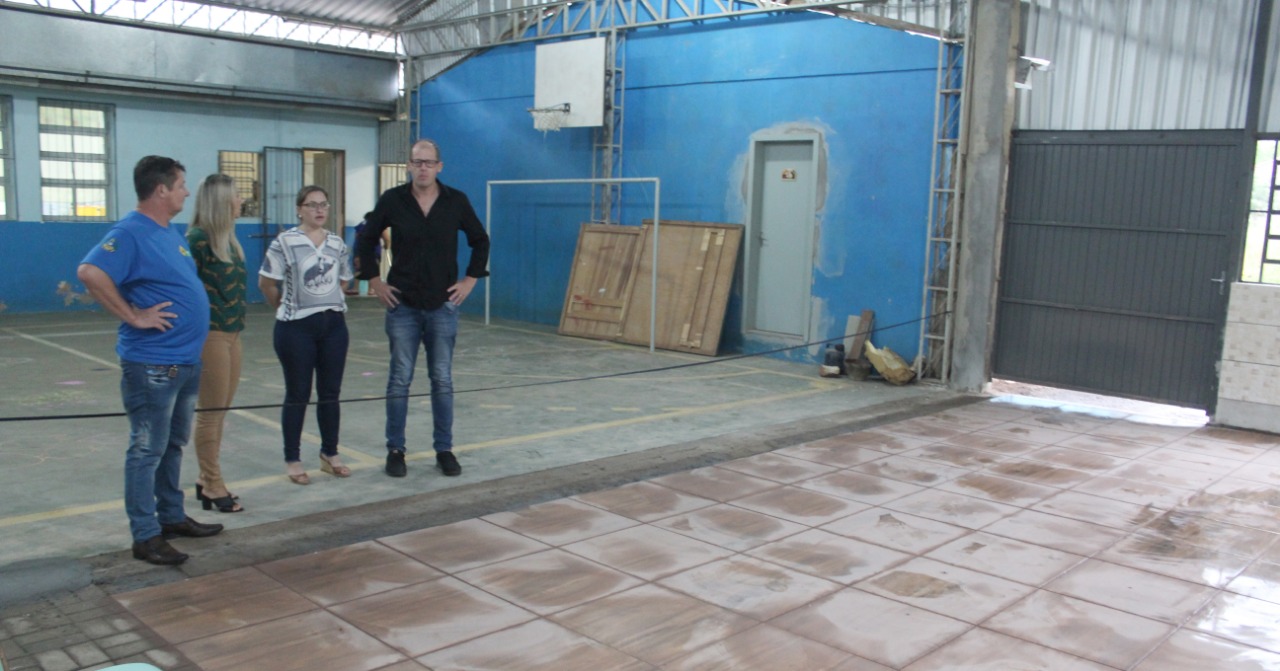 Escolas de Igrejinha recebem obras