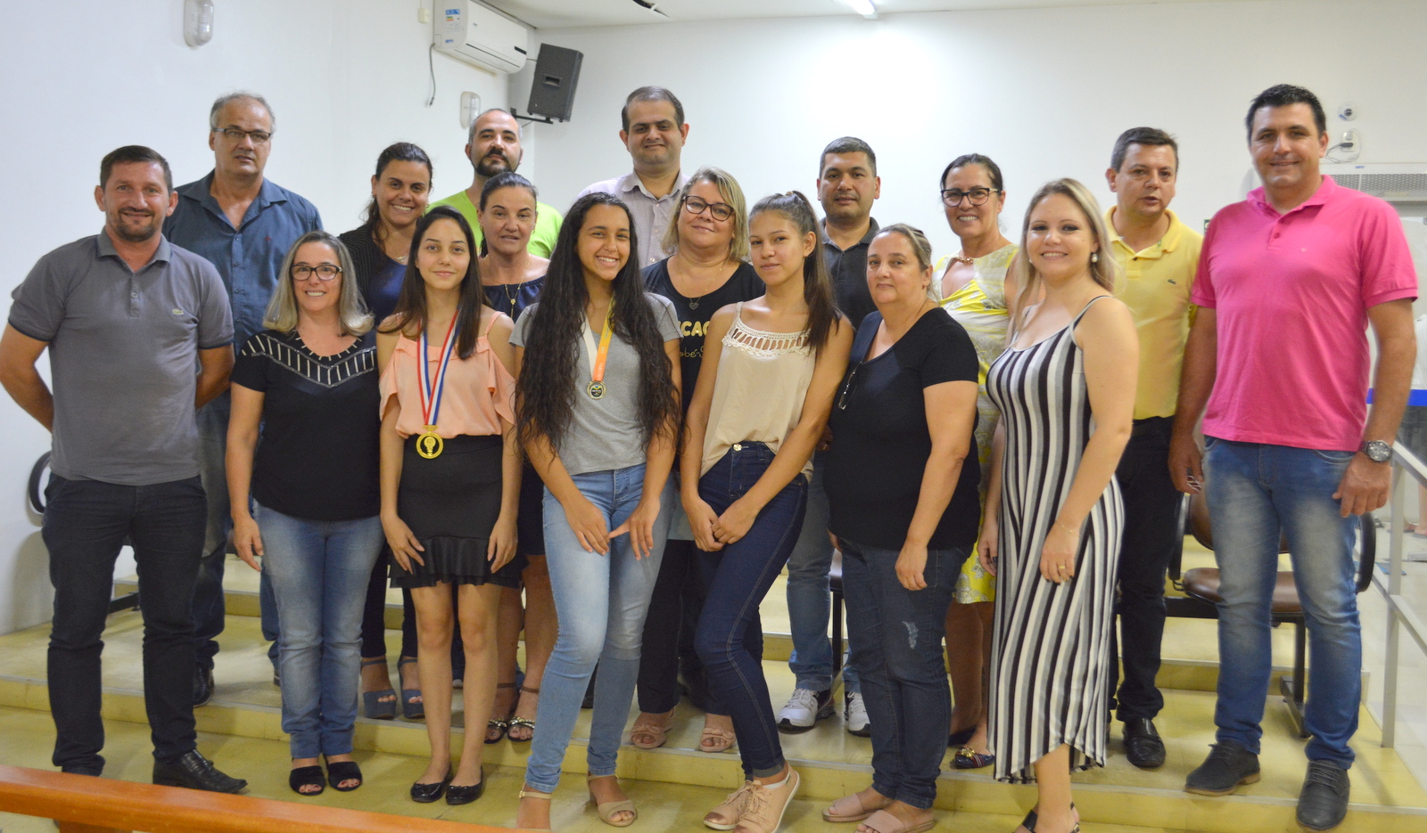 Estudantes buscam auxílio para representar Parobé com projeto nos Emirados Árabes