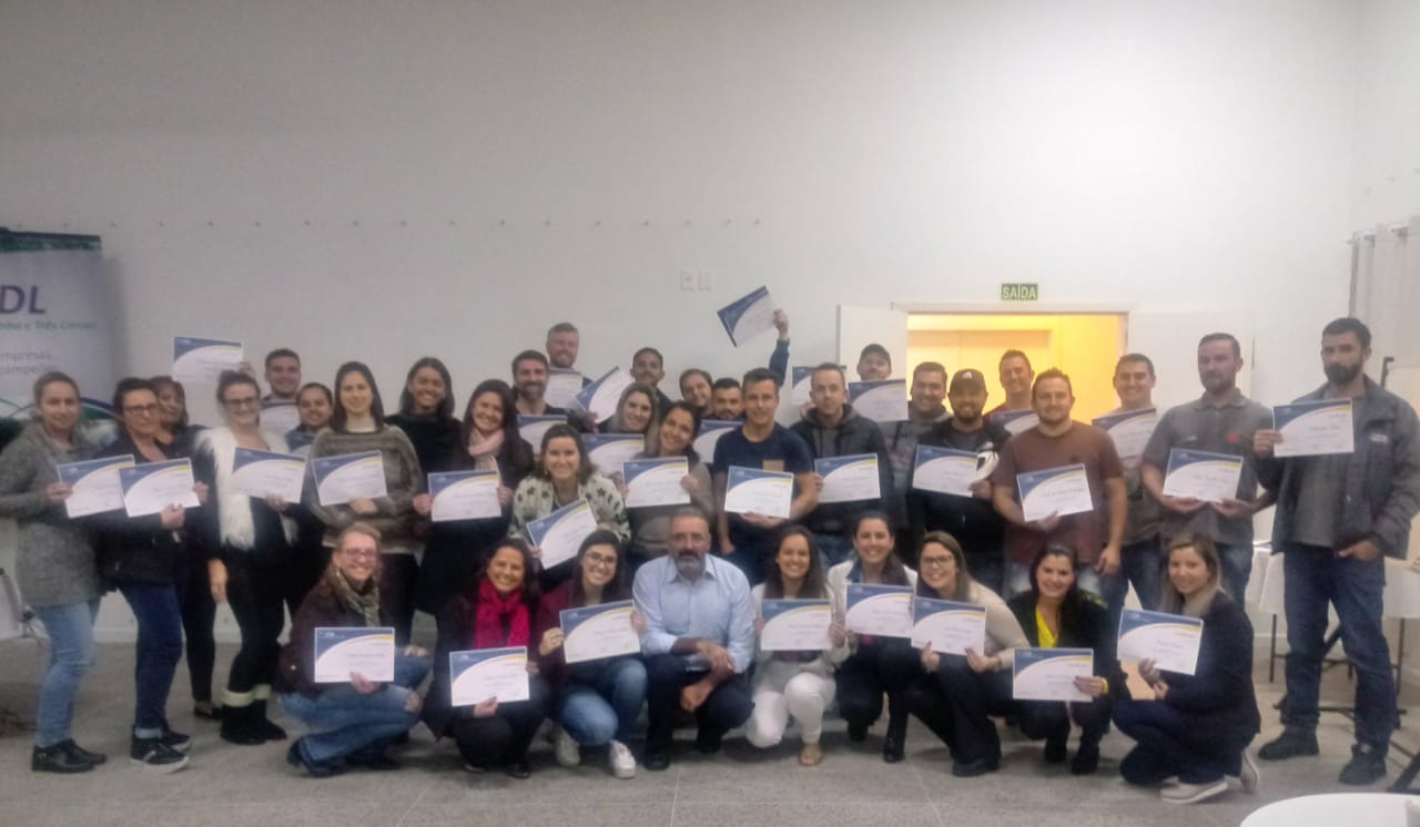 Negociação e Técnicas em Vendas foram tema de curso em Três Coroas