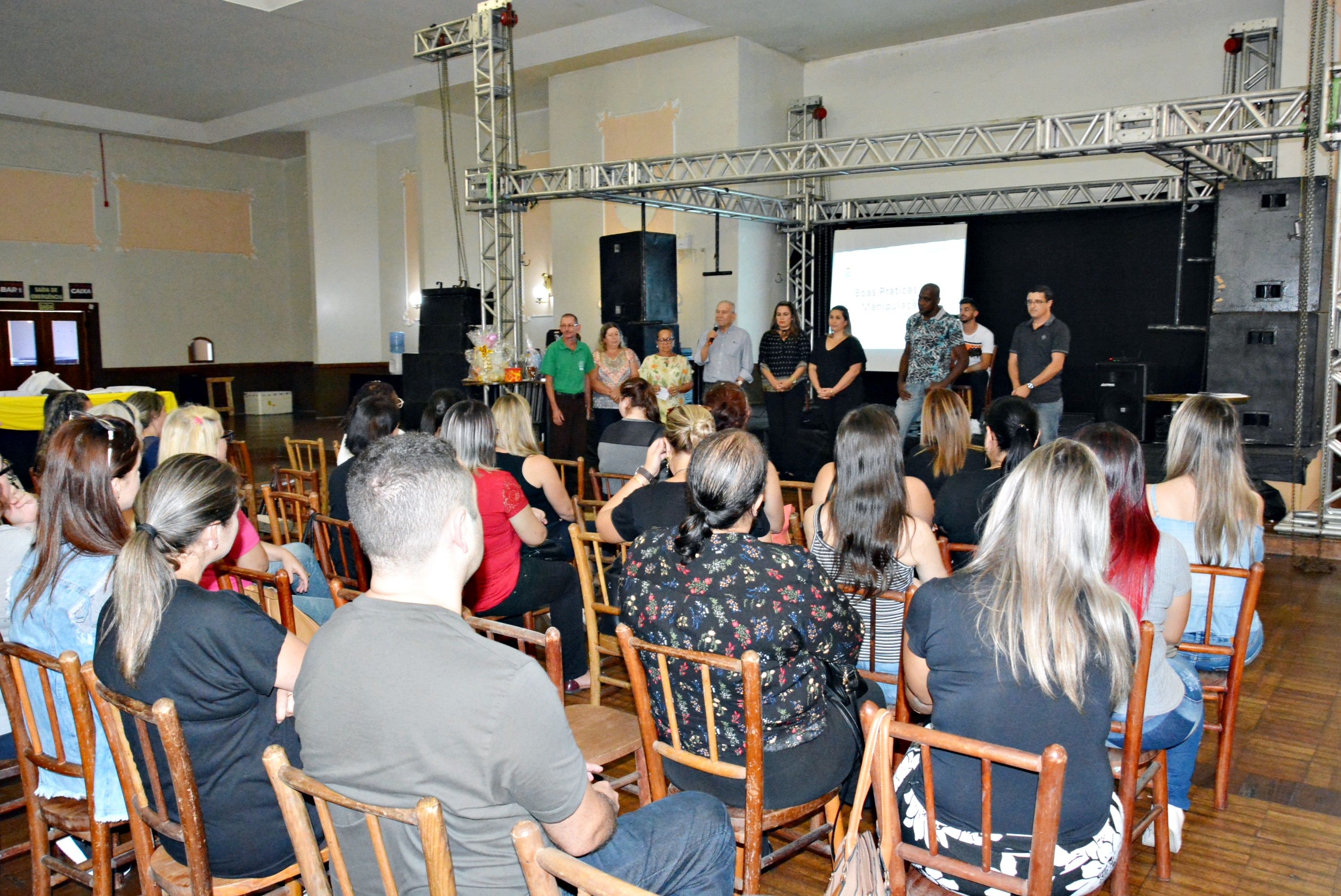 Taquara promove capacitação para merendeiras da rede de ensino