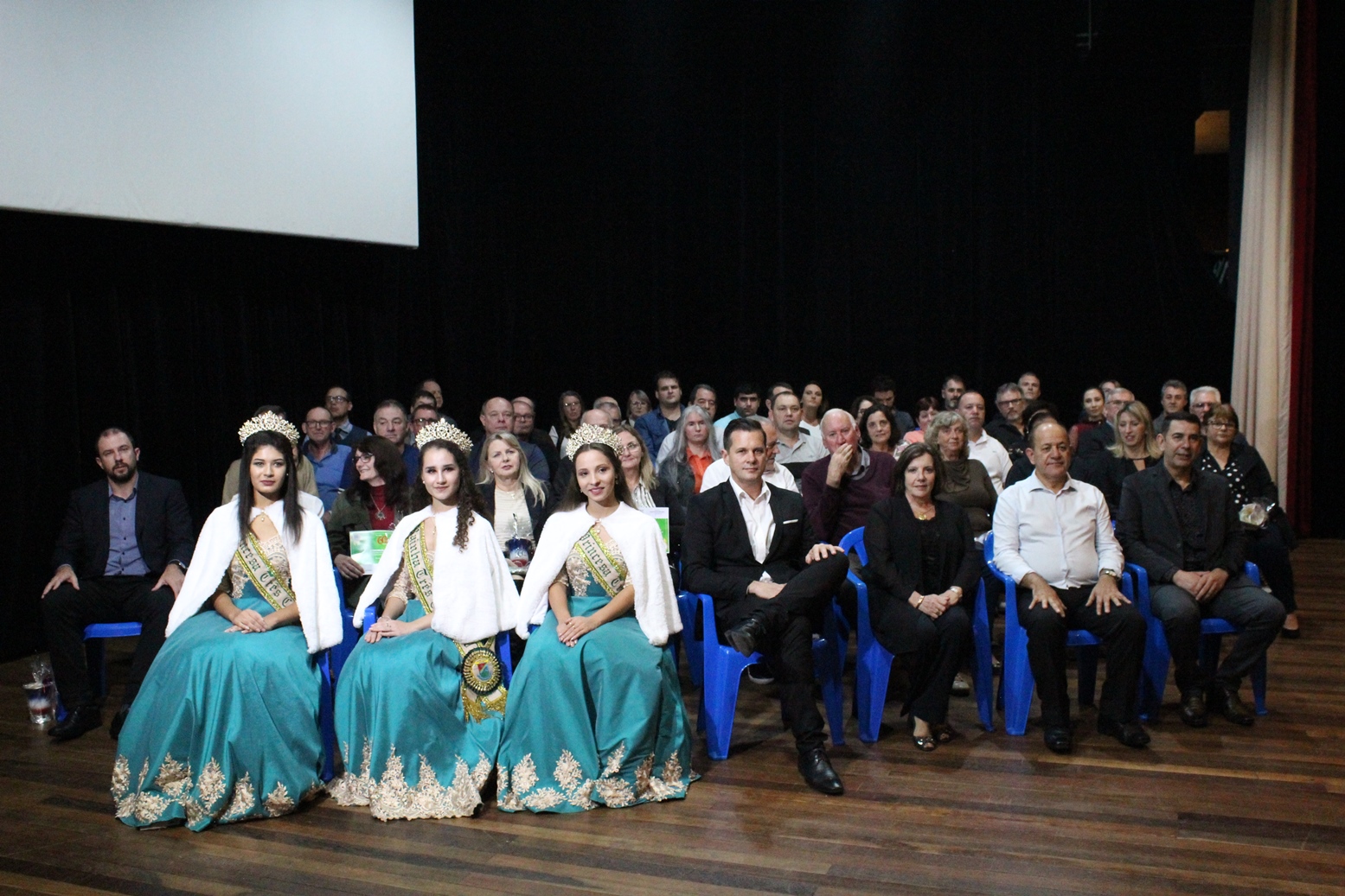 Três Coroas presta homenagem às 60 empresas mais antigas do município