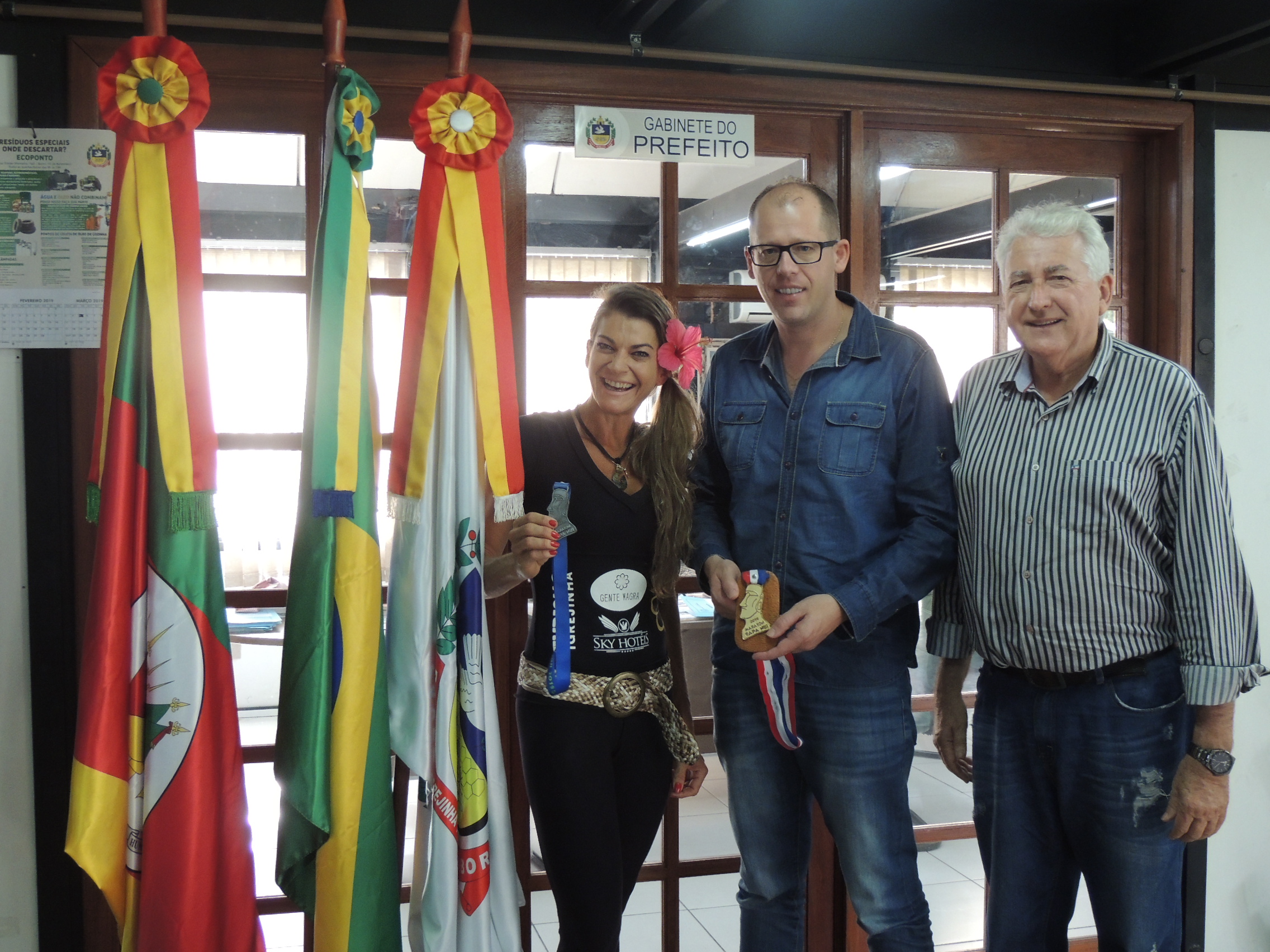 Prefeito de Igrejinha recebe atleta multicampeã internacional