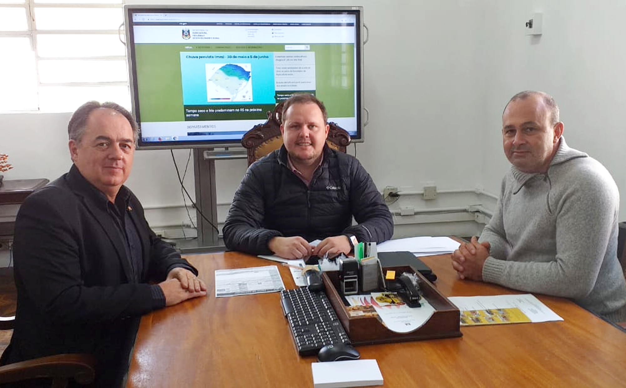 Pedido de viabilidade de empresas de Taquara que querem aderir ao SUSAF é entregue ao Estado