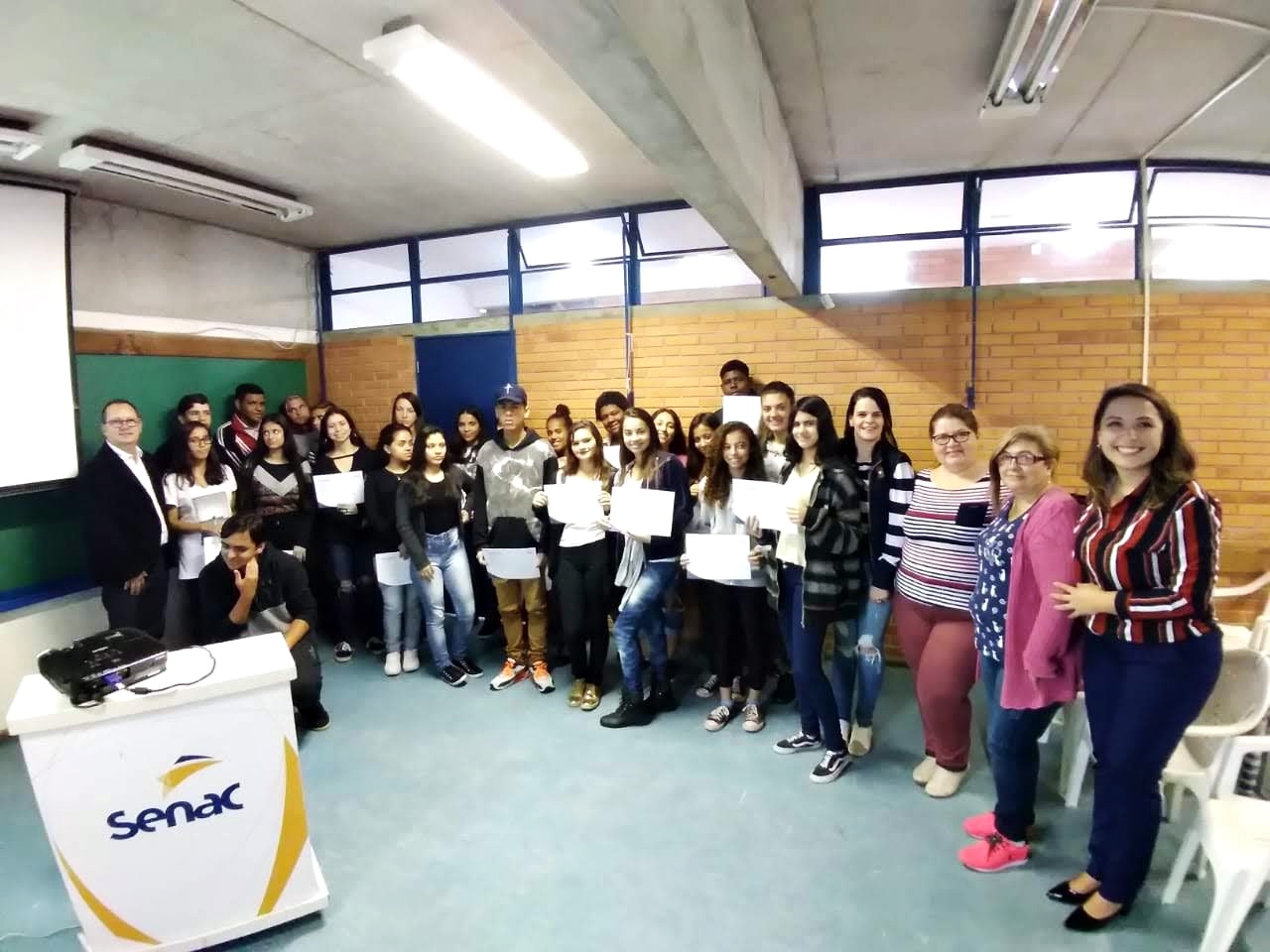 Alunos do Ciep concluem cursos oferecidos pela Secretaria de Desenvolvimento Social de Taquara