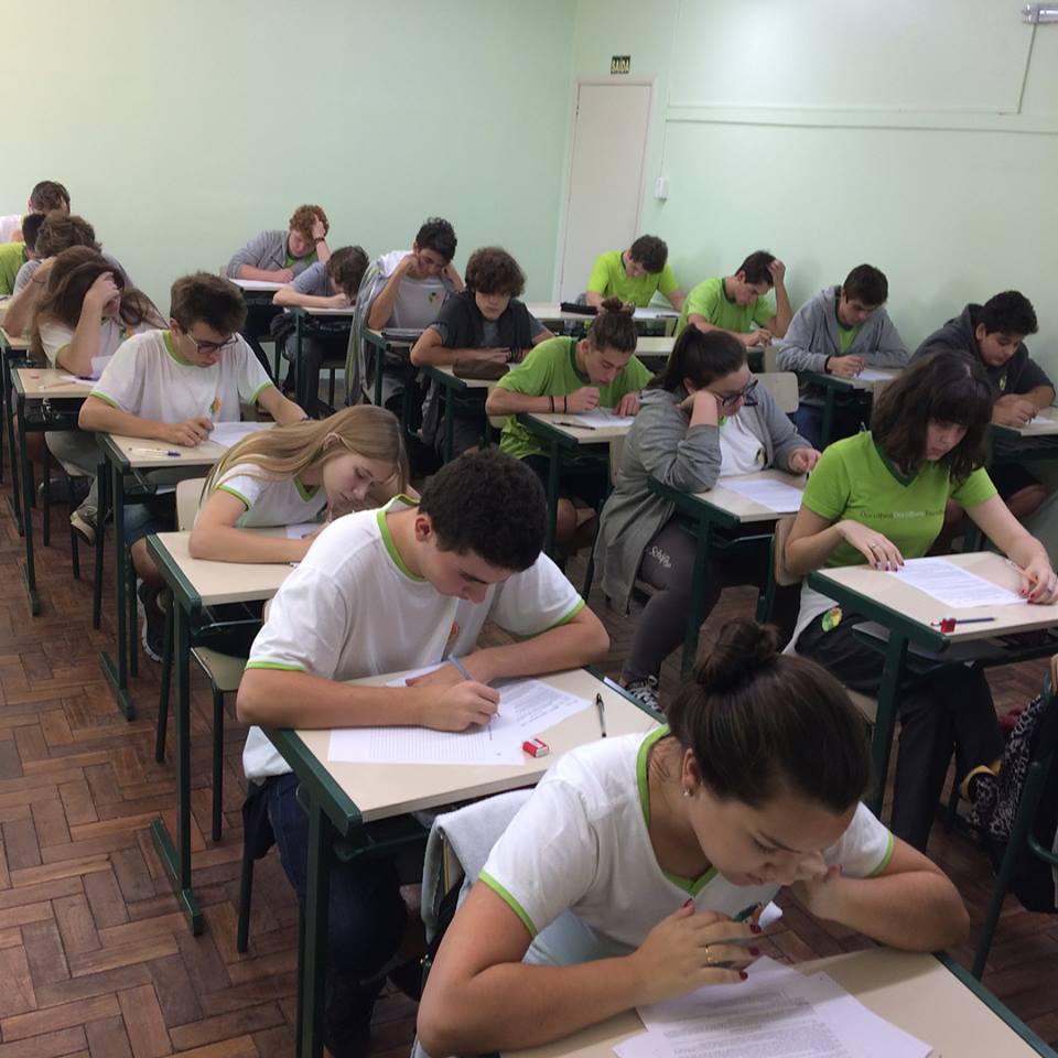 Dorothea conquista novamente primeiro lugar no Enem na região