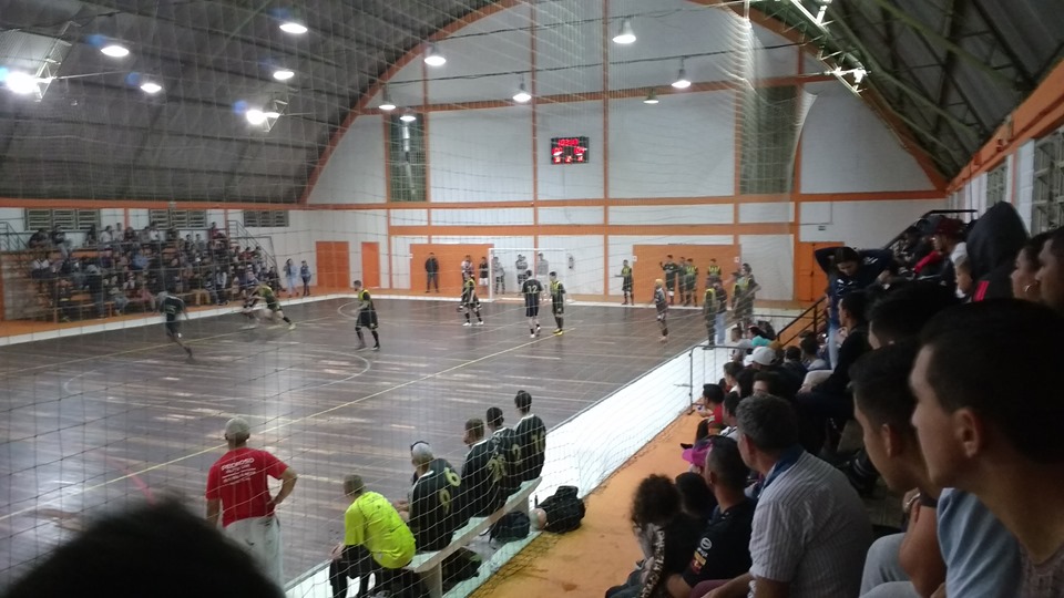 Dezenove gols na primeira rodada do Futsal em Taquara