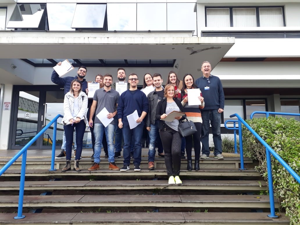 Consumidores de Taquara confiam nas lojas do comércio, aponta pesquisa