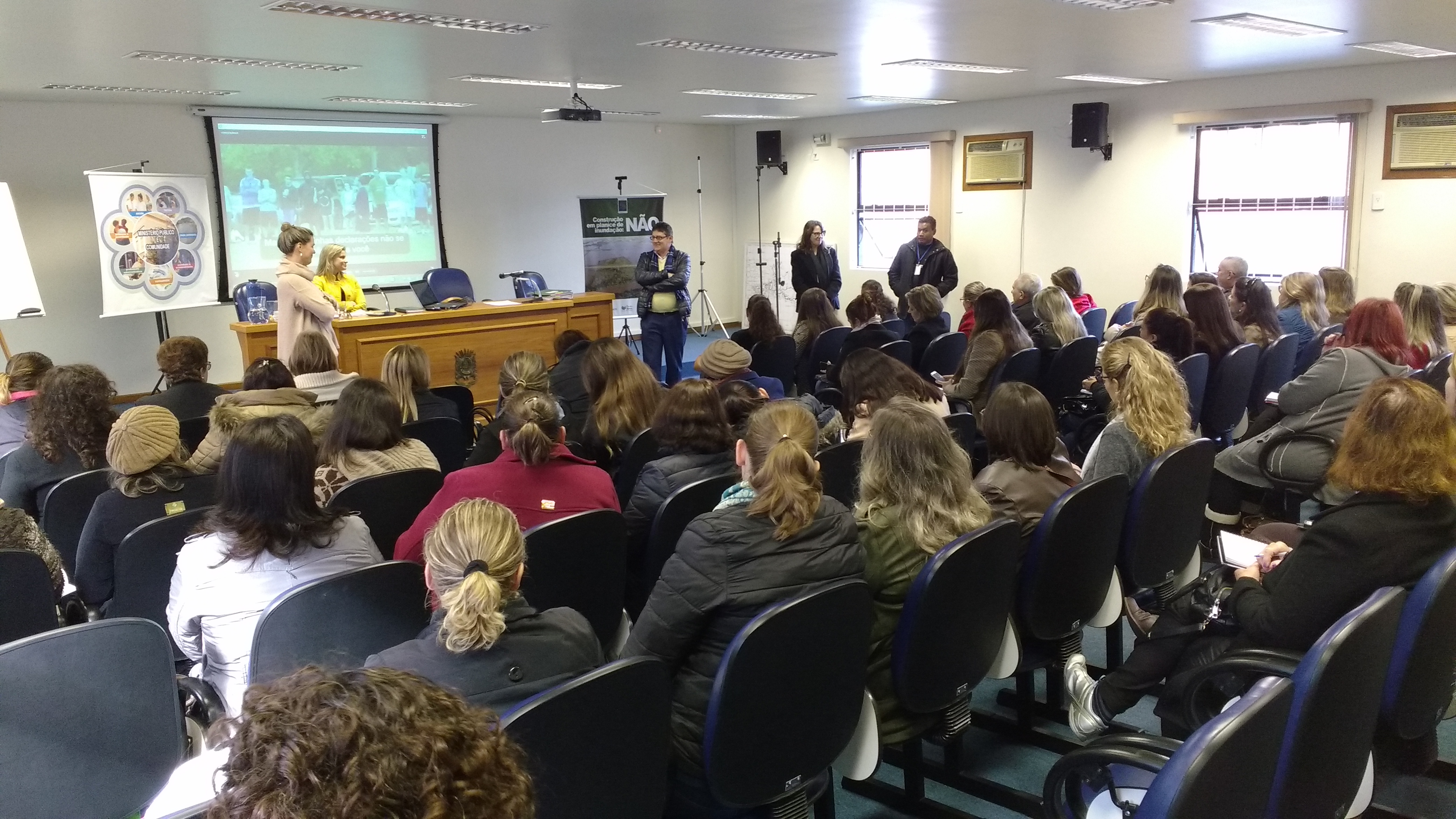 Educação: FICAI é tema de reunião em Taquara