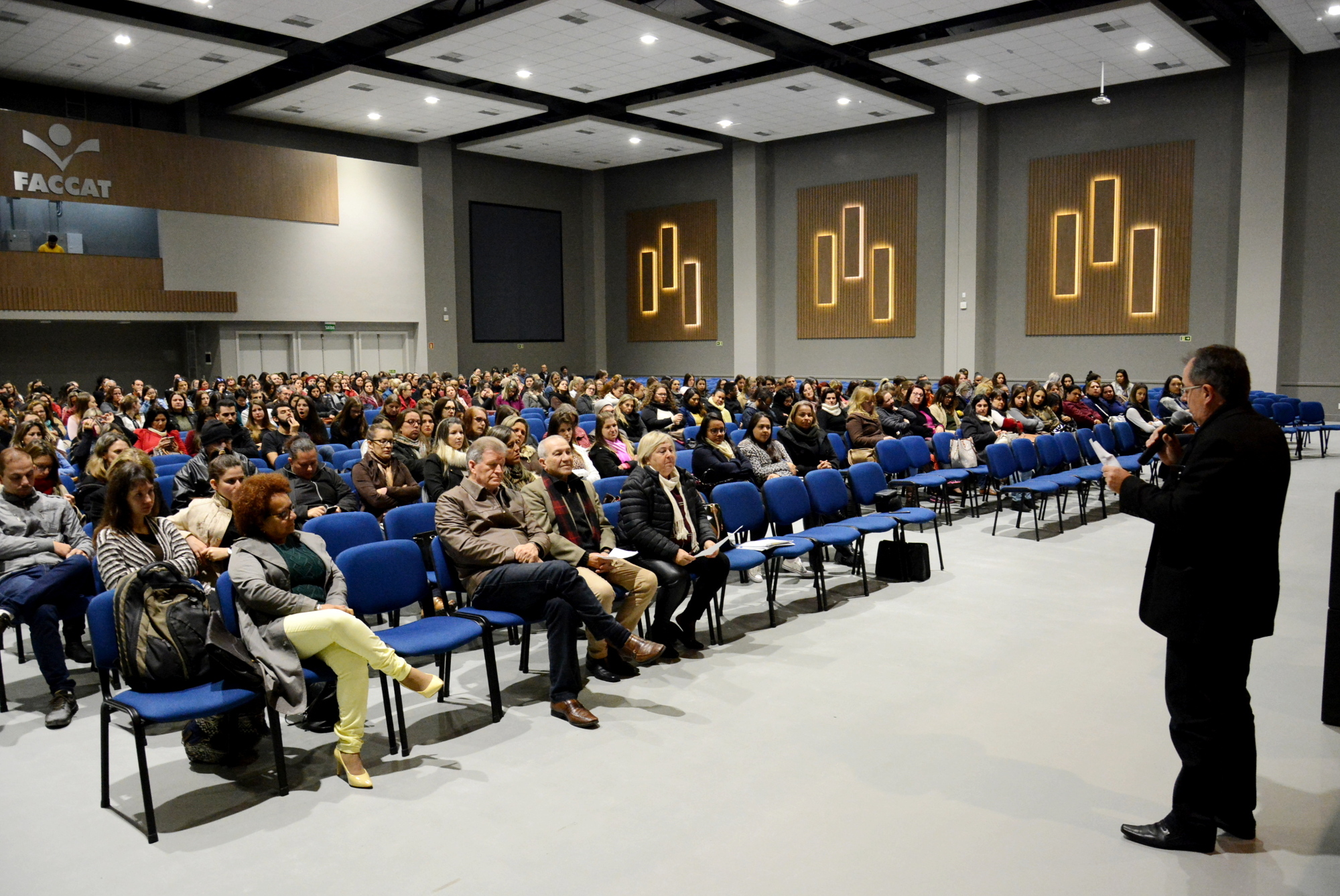 Taquara elabora documento orientador da educação municipal