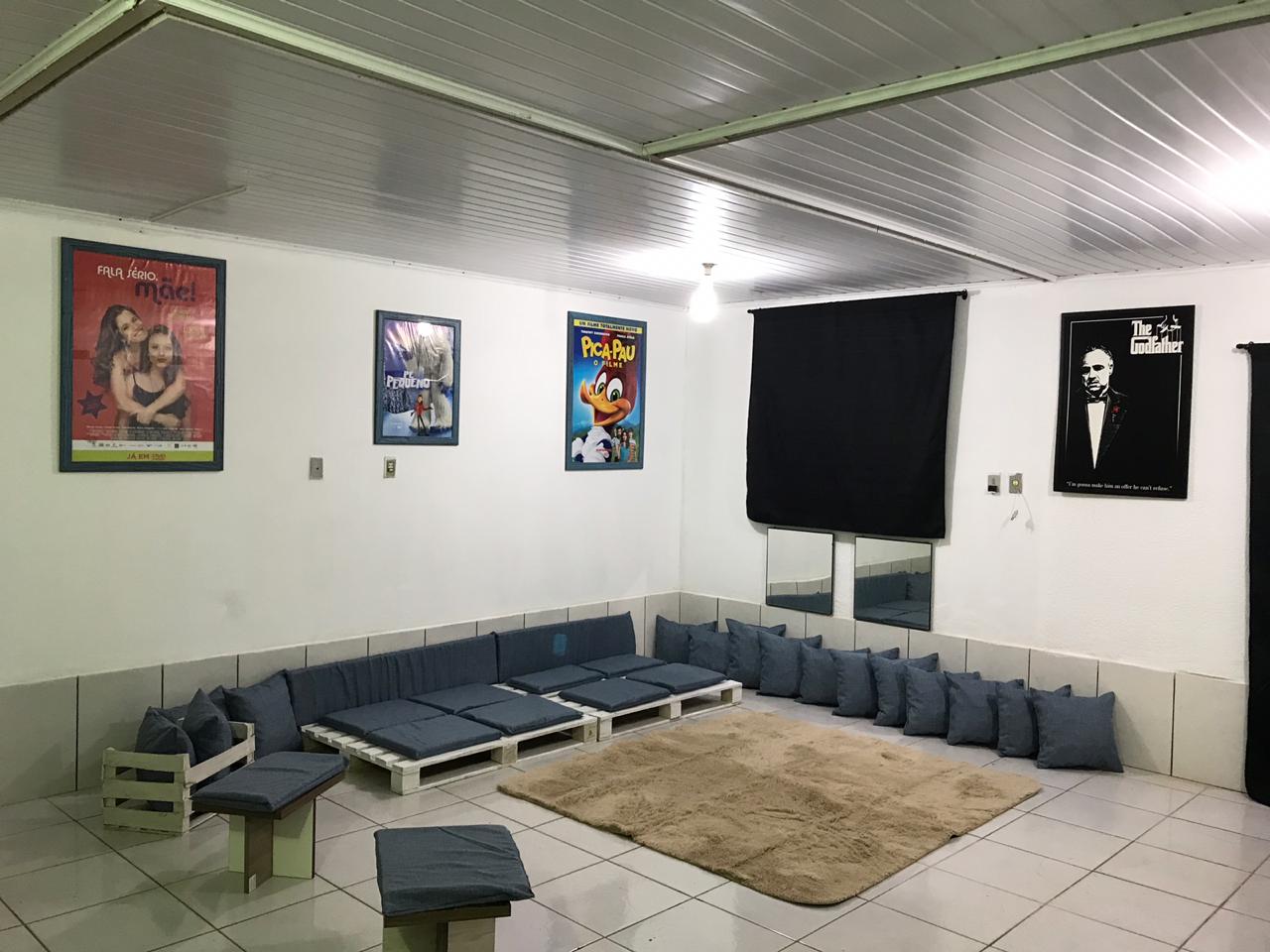 Escola de Parobé recebe revitalização de biblioteca e sala de vídeo