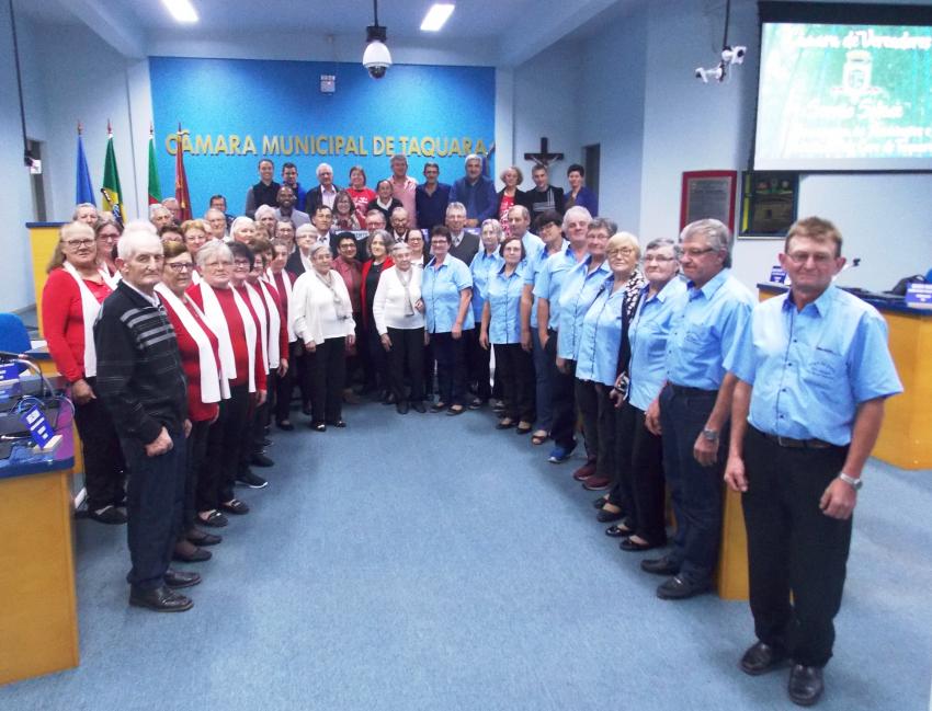 Câmara de Taquara presta homenagem às associações de corais