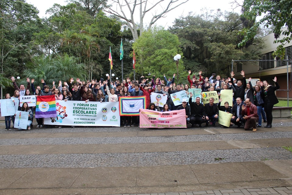 Fórum das Cooperativas Escolares do Vale do Paranhana reúne jovens da região para falar sobre cooperativismo