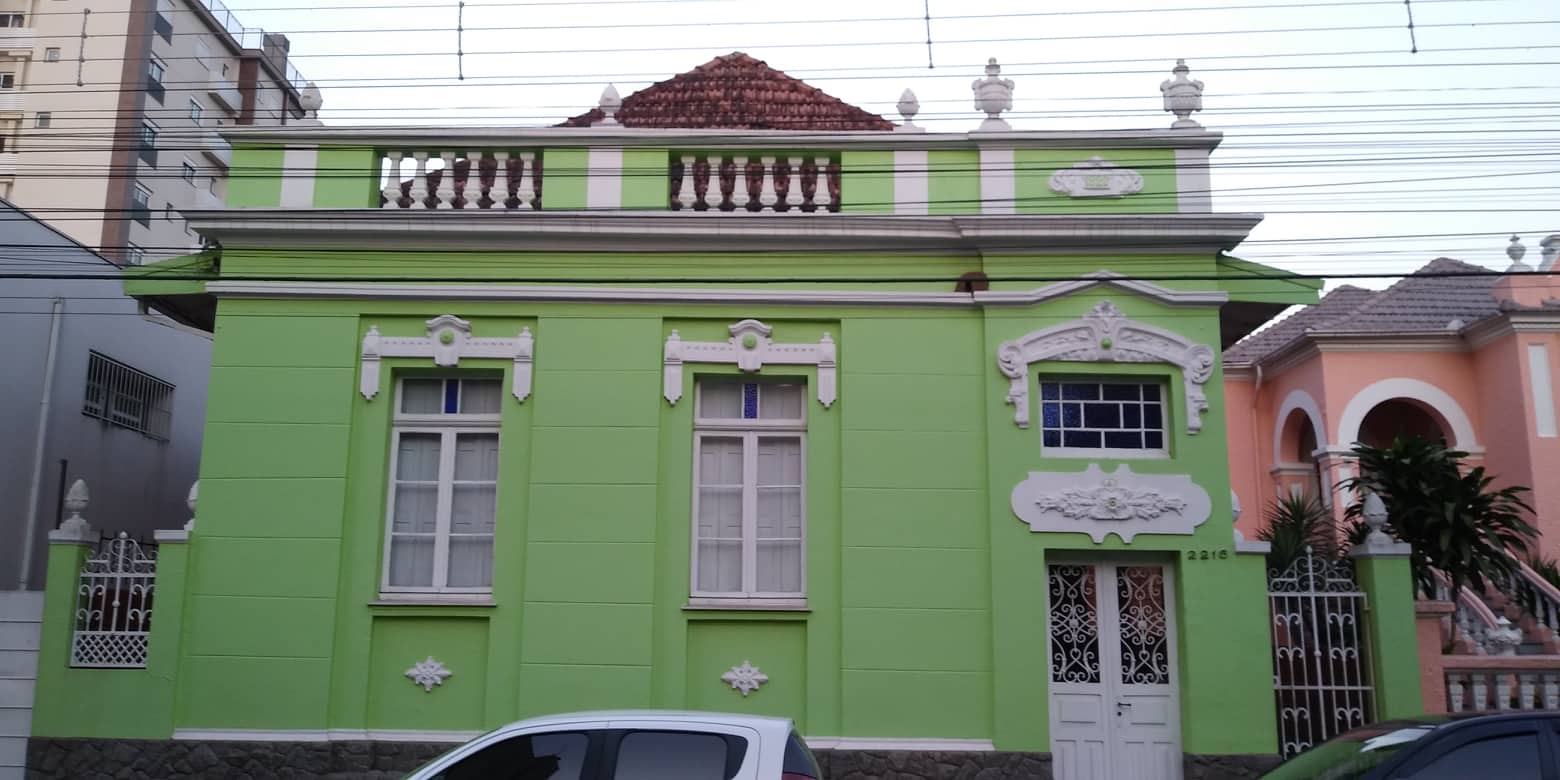 Homem é condenado a mais de 18 anos de prisão por morte de idosa a pauladas e facadas