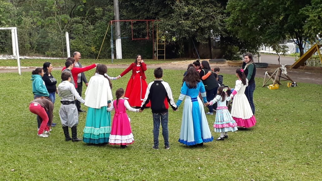 Dia do Folclore com atividades voltadas à inclusão