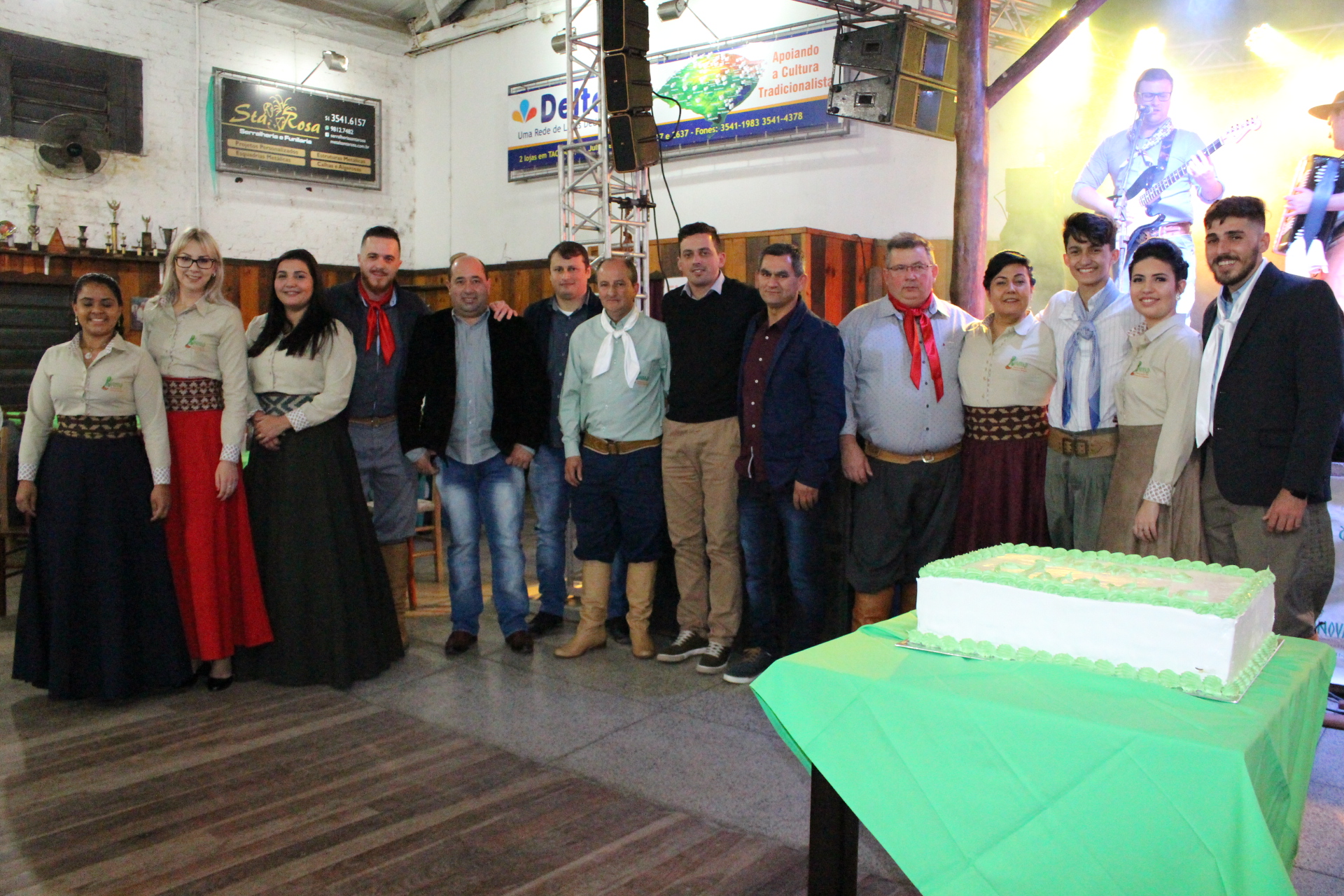 Cultura e diversão marcam baile de nove anos da Inovar