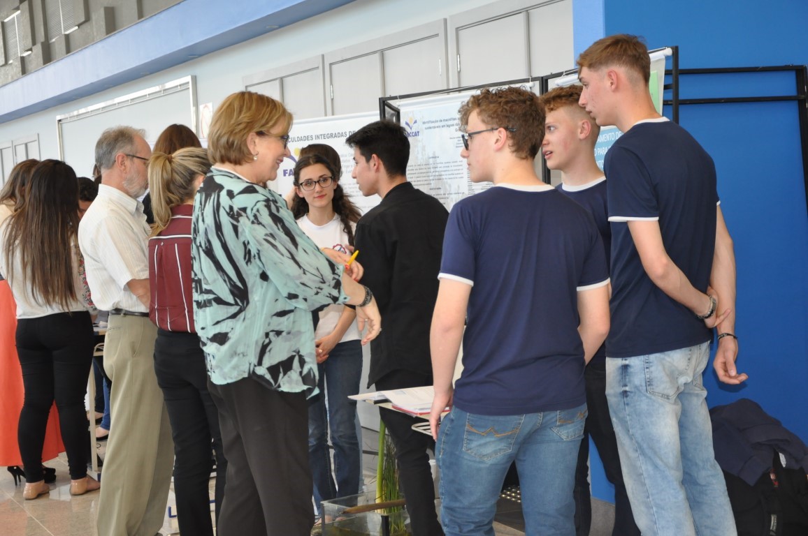 Faccat anuncia programação das mostras de iniciação científica