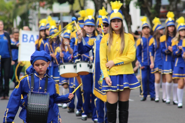FOTOS: confira mais de 300 imagens do desfile cívico de Taquara