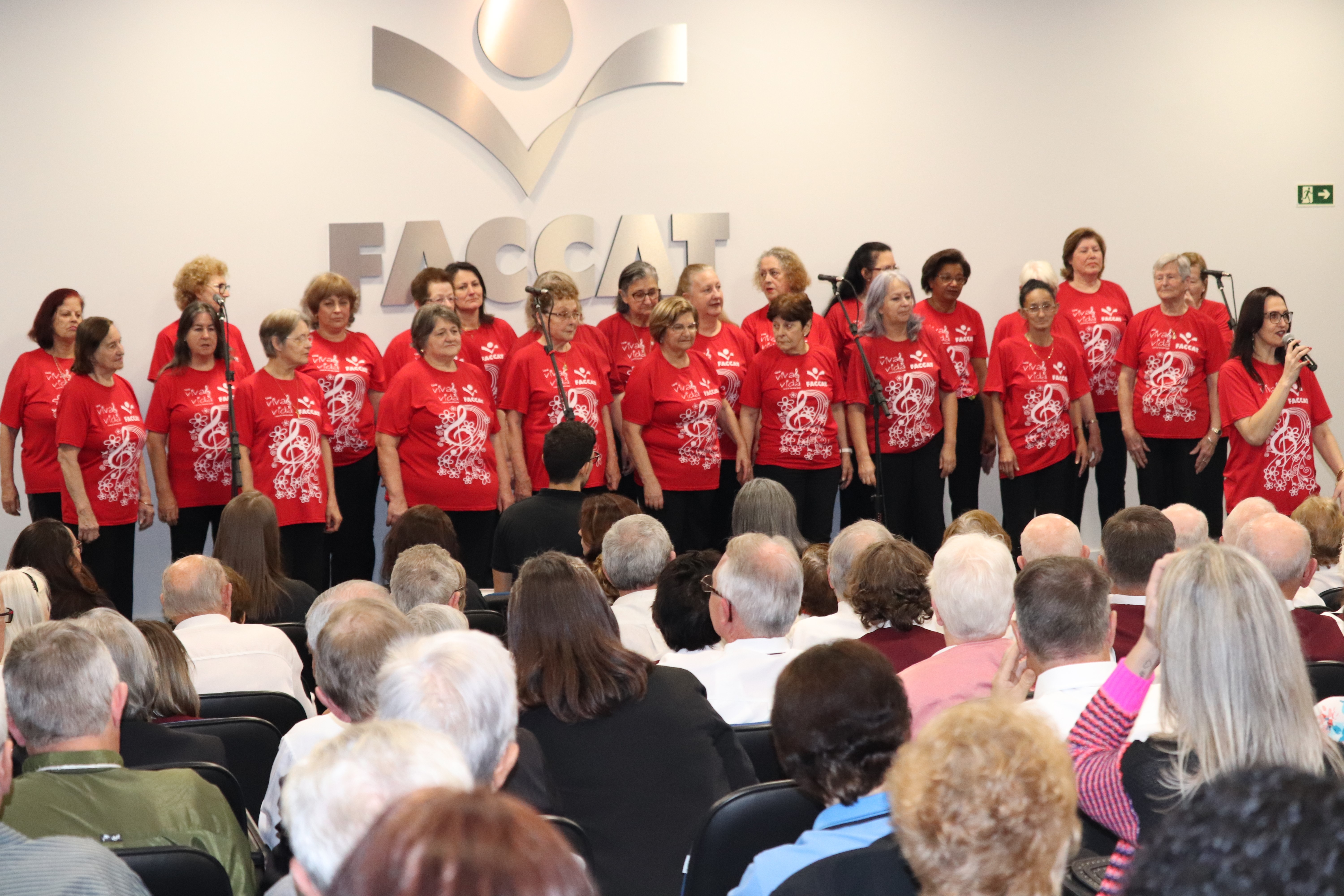 Mais de 200 vozes no Campus em Canto