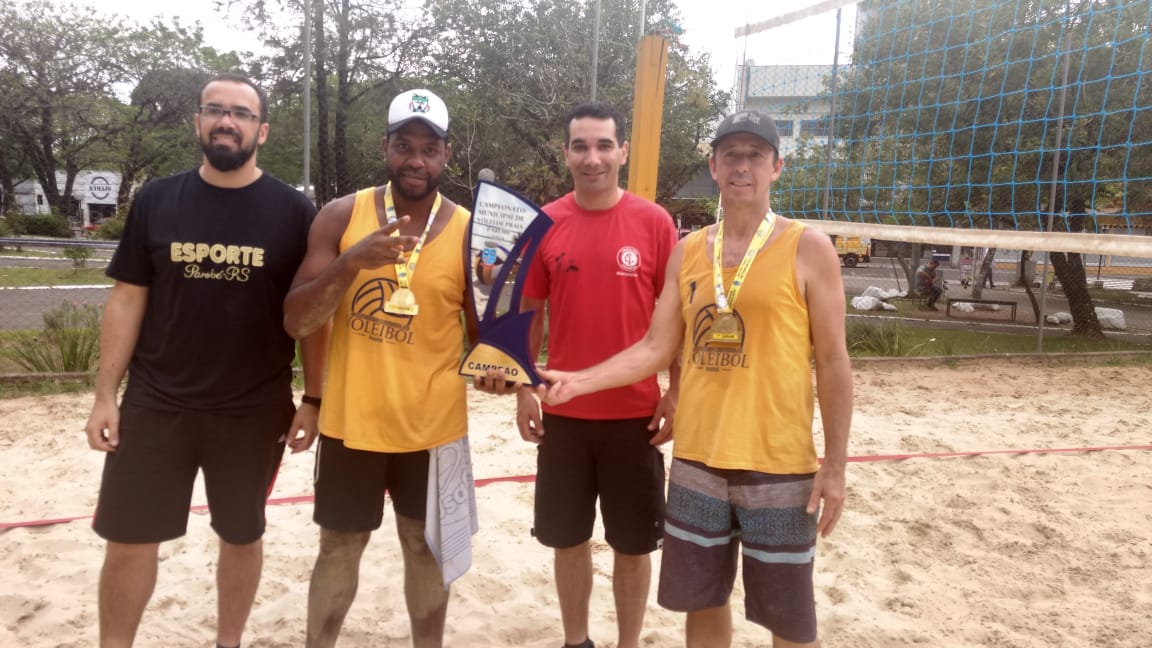 Jorge e Picapau são campeões do Municipal de Vôlei de Praia 2019