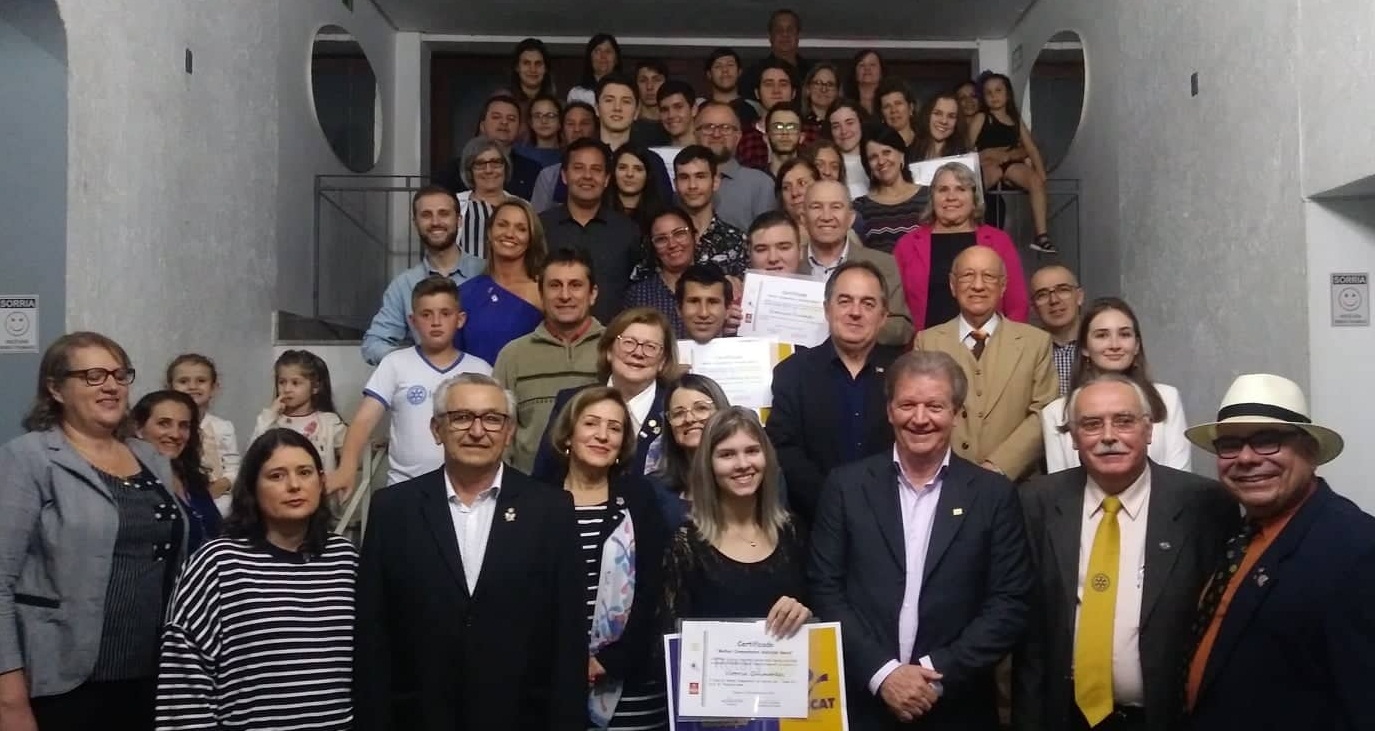 Rotary Club de Taquara premia alunos considerados “Melhores Companheiros de 2019”