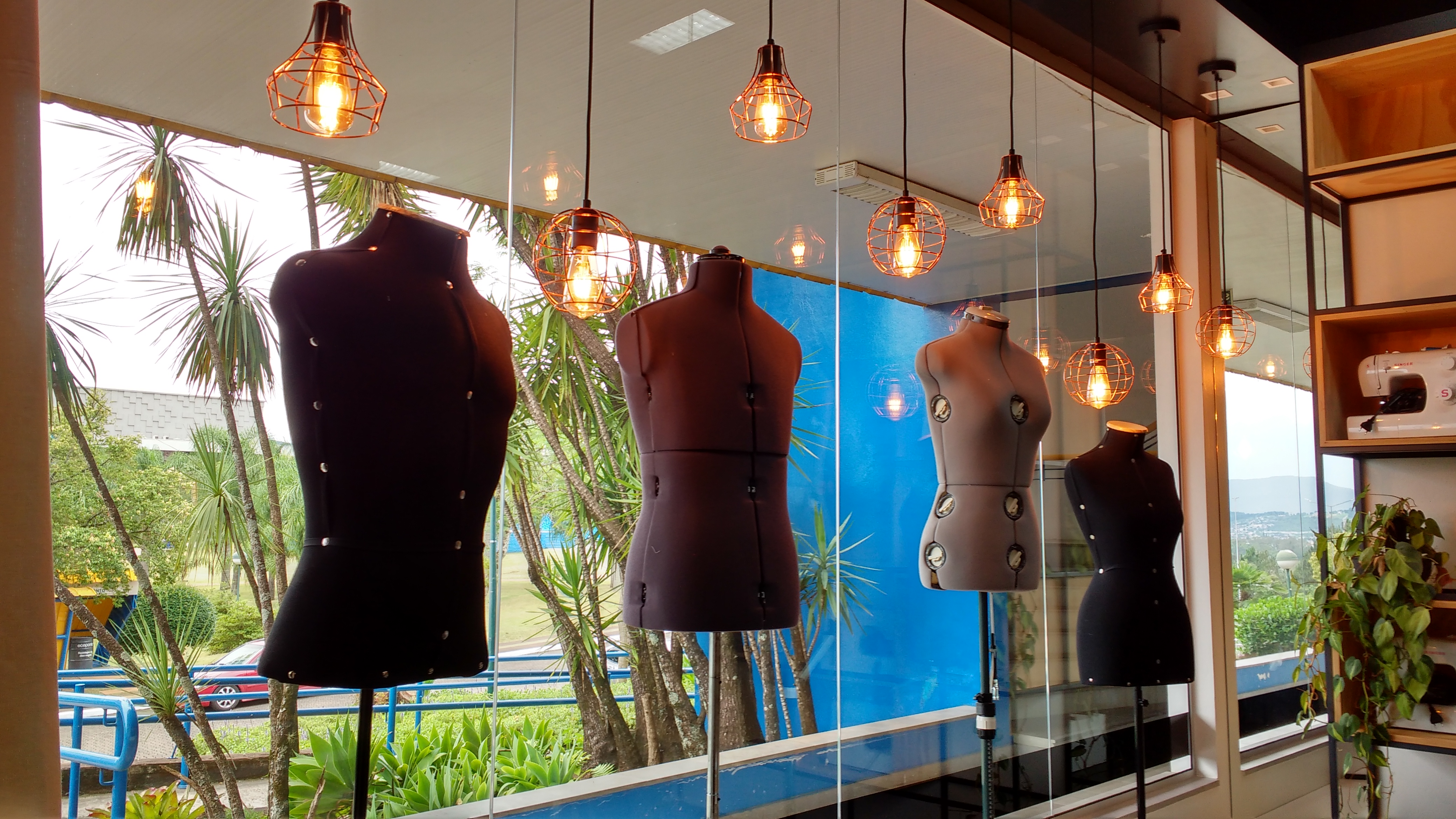 Ouse simplificar: Faccat lança, na quarta-feira (20), primeira coleção de moda do curso de Design