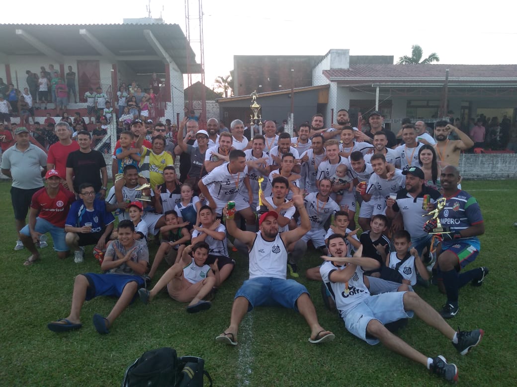 Santos conquistou tricampeonato do Municipal de Futebol de Taquara