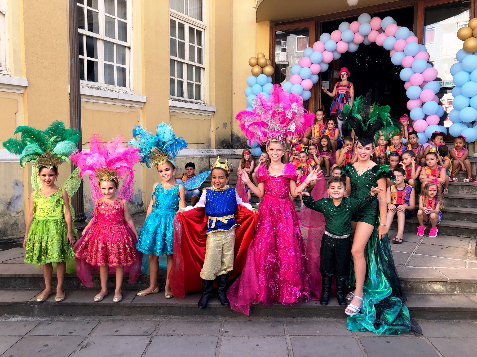 Magia e encanto invadem Carnaval Infantil do Clube Comercial de Taquara
