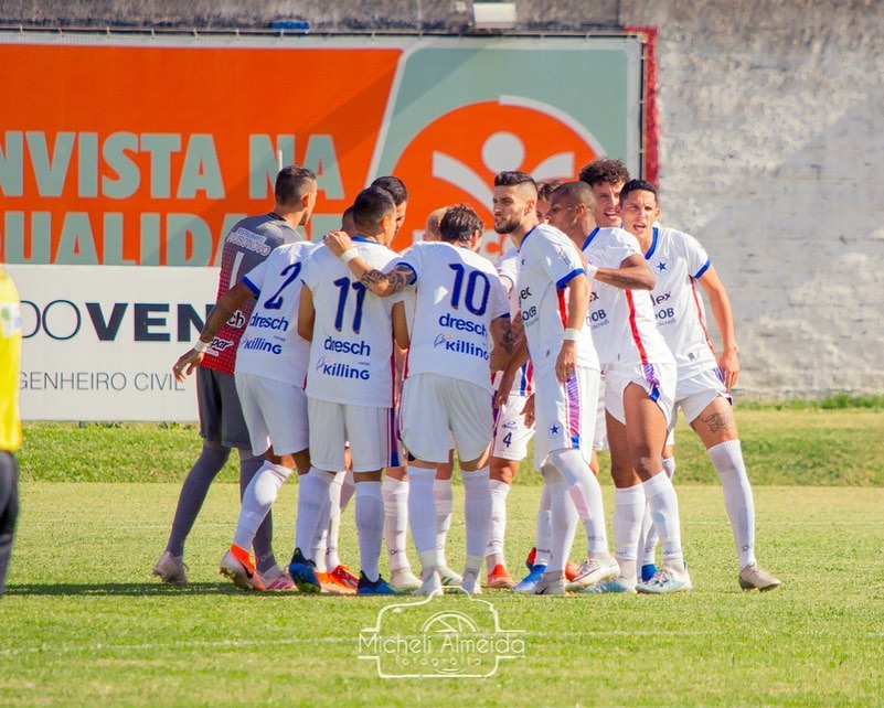 Igrejinha e Glória de Vacaria disputam liderança de grupo nesta quarta-feira (11)