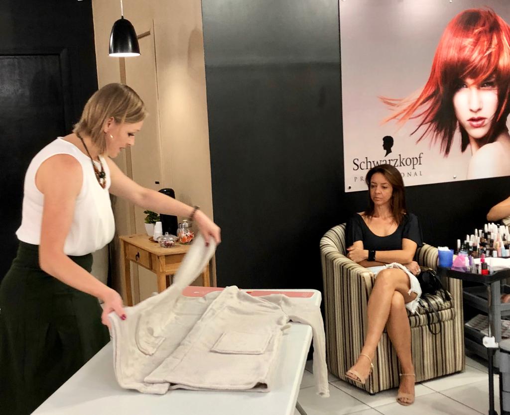 Paula Salão de Beleza recebe clientes para brindar o Dia da Mulher