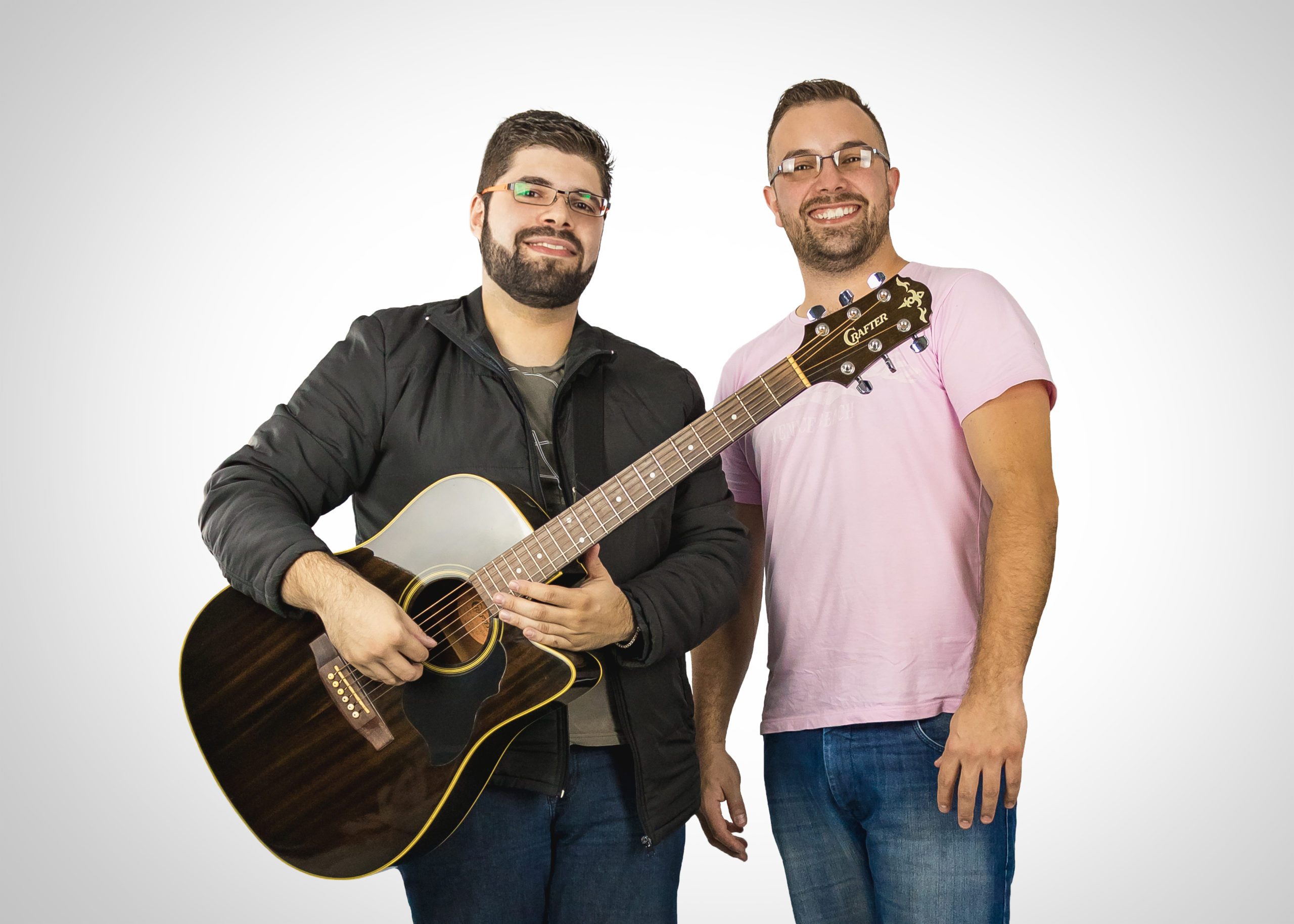 Dupla Flávio & Maicon realiza 'live' beneficente nesta sexta-feira (8)