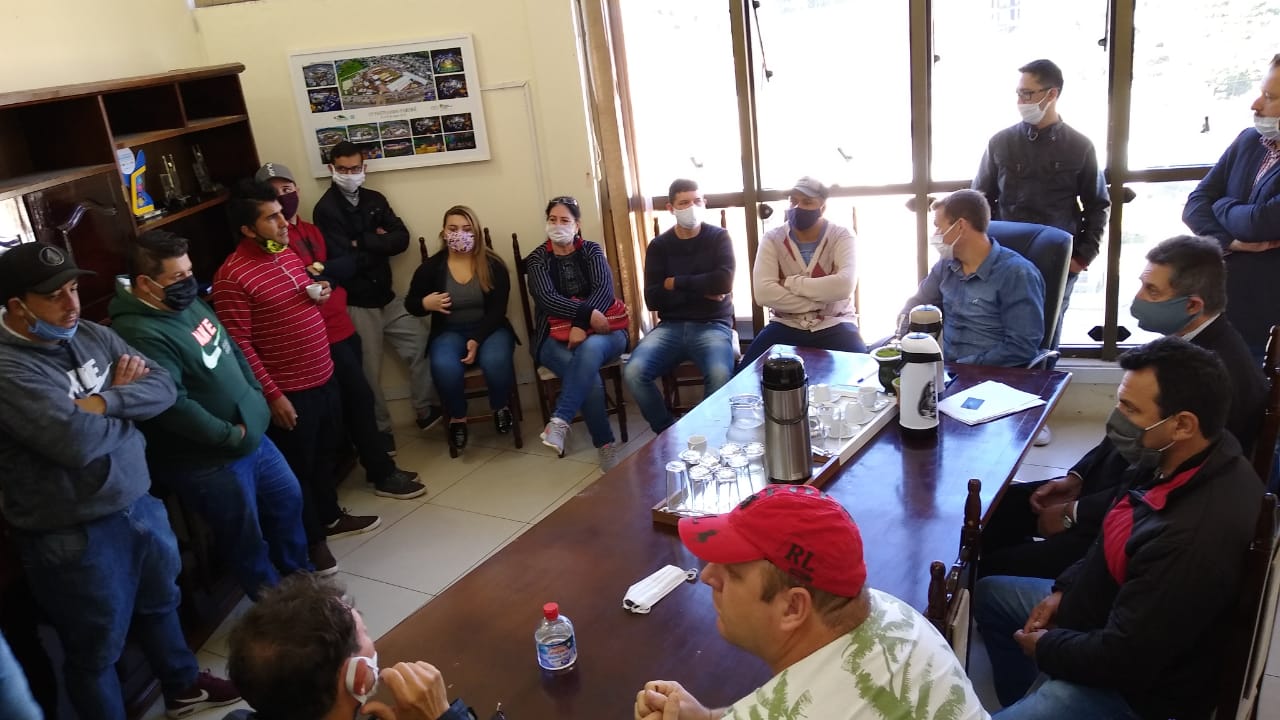 Prefeitura de Parobé encaminhará projeto de lei para realização de 'lives' para ajudar artistas locais