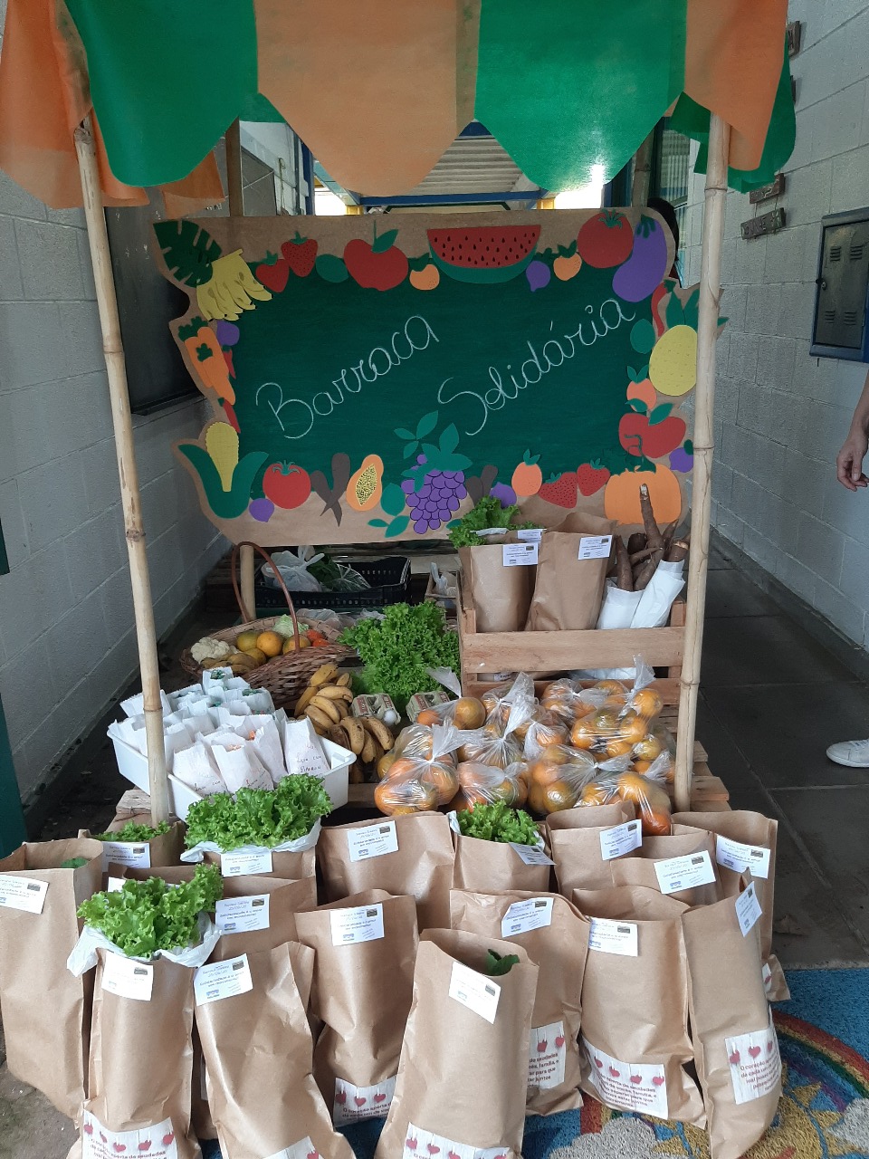 EMEI Professora Mariazinha promoveu Barraca Solidária