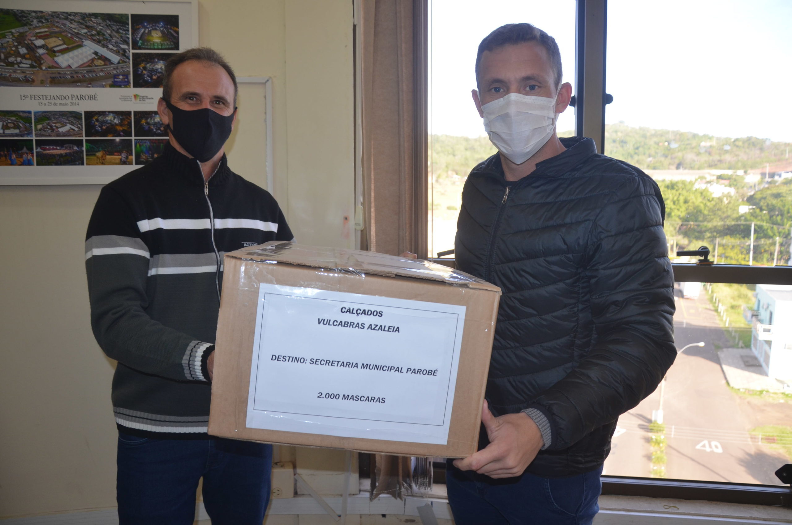 Vulcabras Azaleia doa duas mil máscaras para Parobé