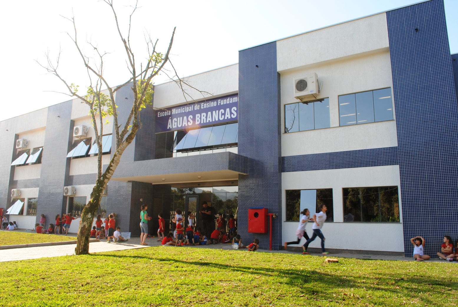 Três Coroas anuncia suspensão de atividades escolares e fechamento de escolas durante bandeira vermelha